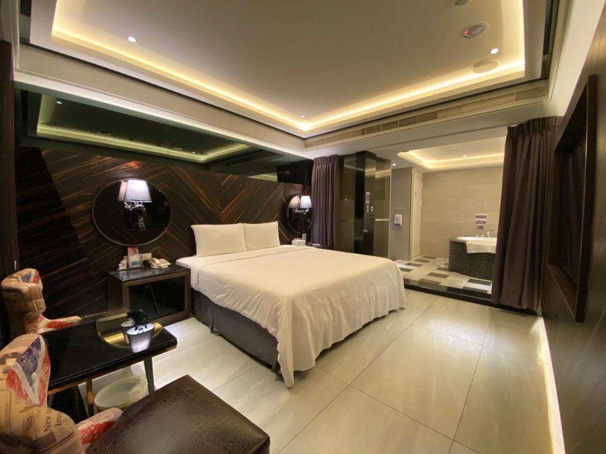 Ouge Motel - Fengshan 카오슝 외부 사진